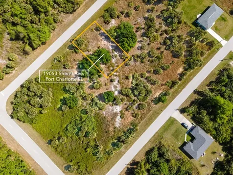 19053 Sheriff Avenue Port Charlotte FL 33954
