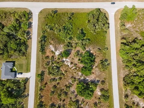 19053 Sheriff Avenue Port Charlotte FL 33954