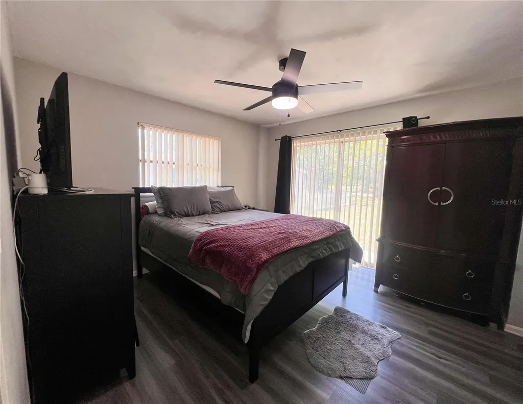 772 71st Avenue N St Petersburg FL 33702