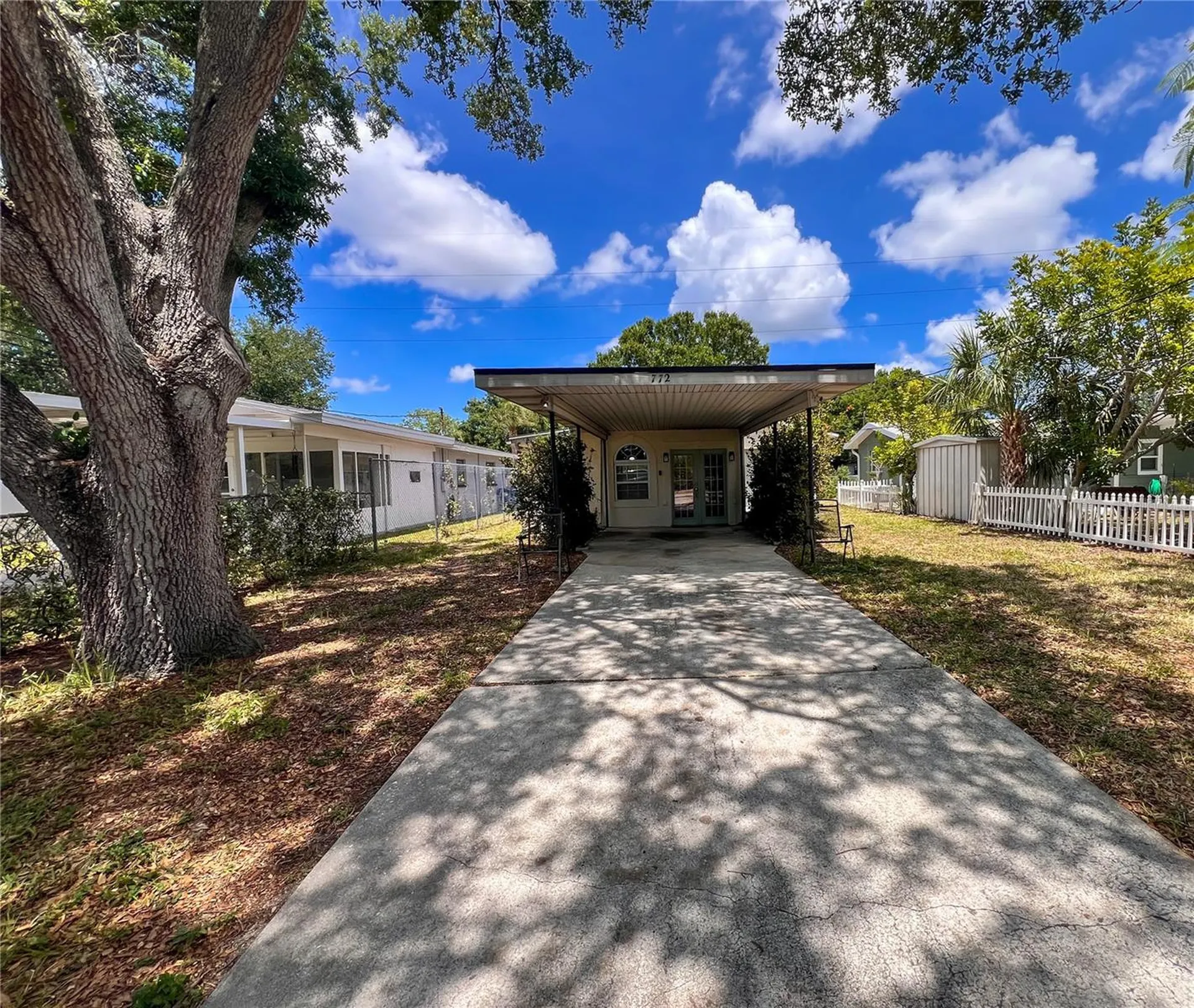 772 71st Avenue N St Petersburg FL 33702