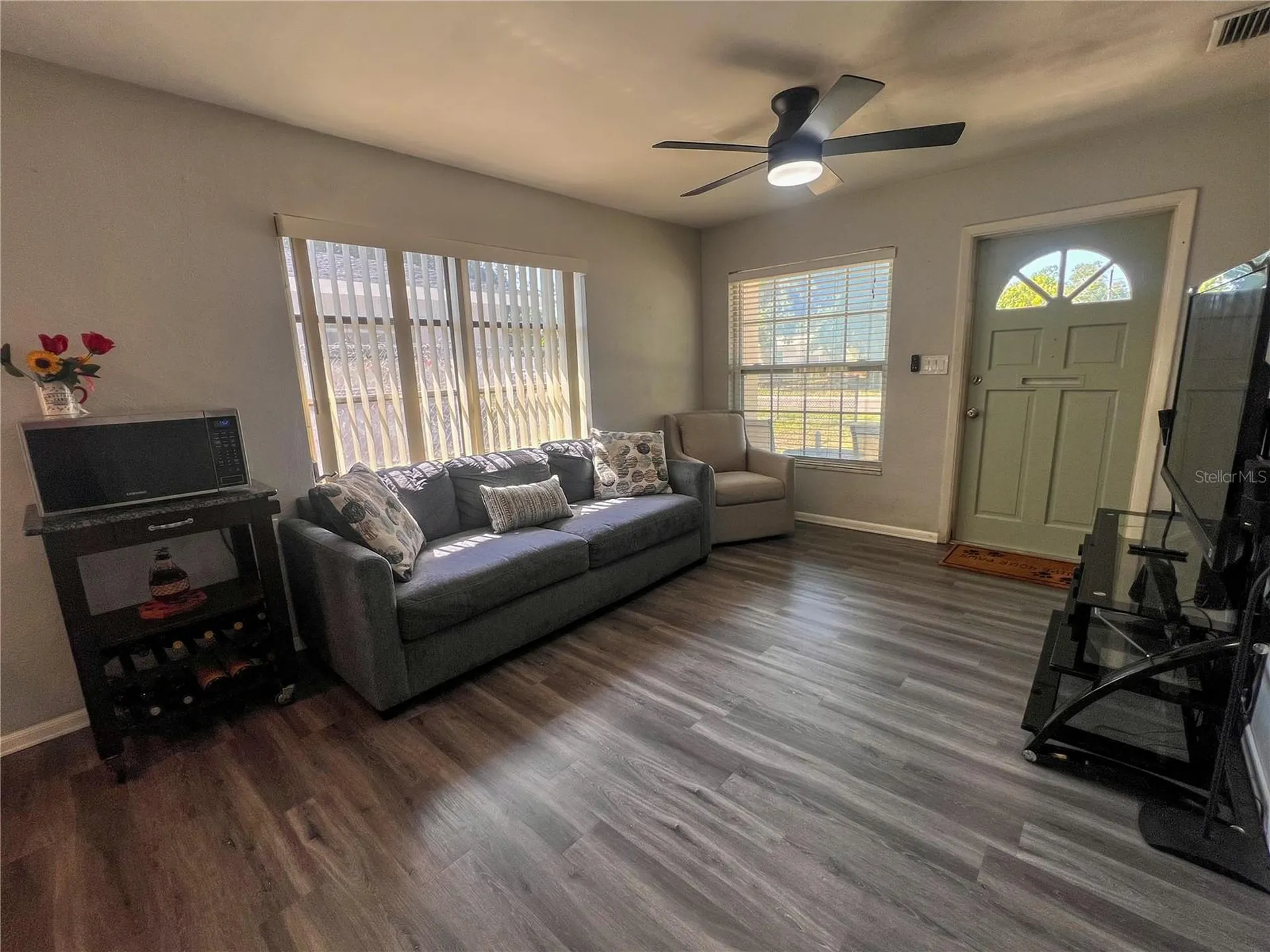 772 71st Avenue N St Petersburg FL 33702