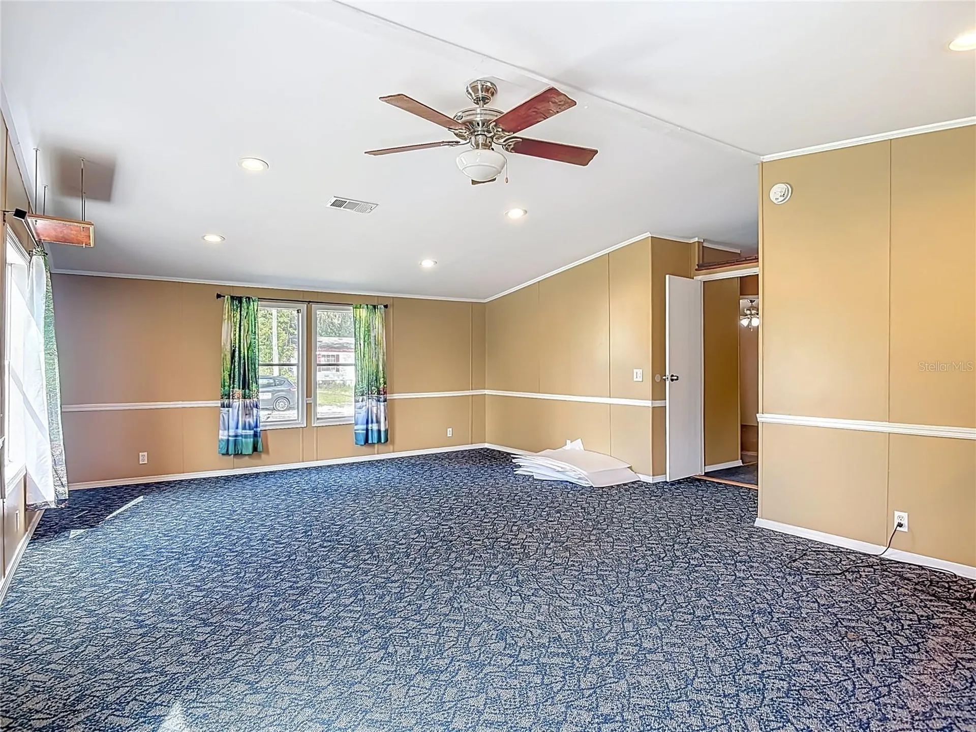 45750 Pine Street Paisley FL 32767