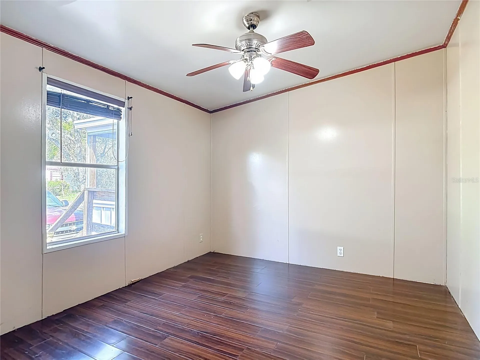 45750 Pine Street Paisley FL 32767