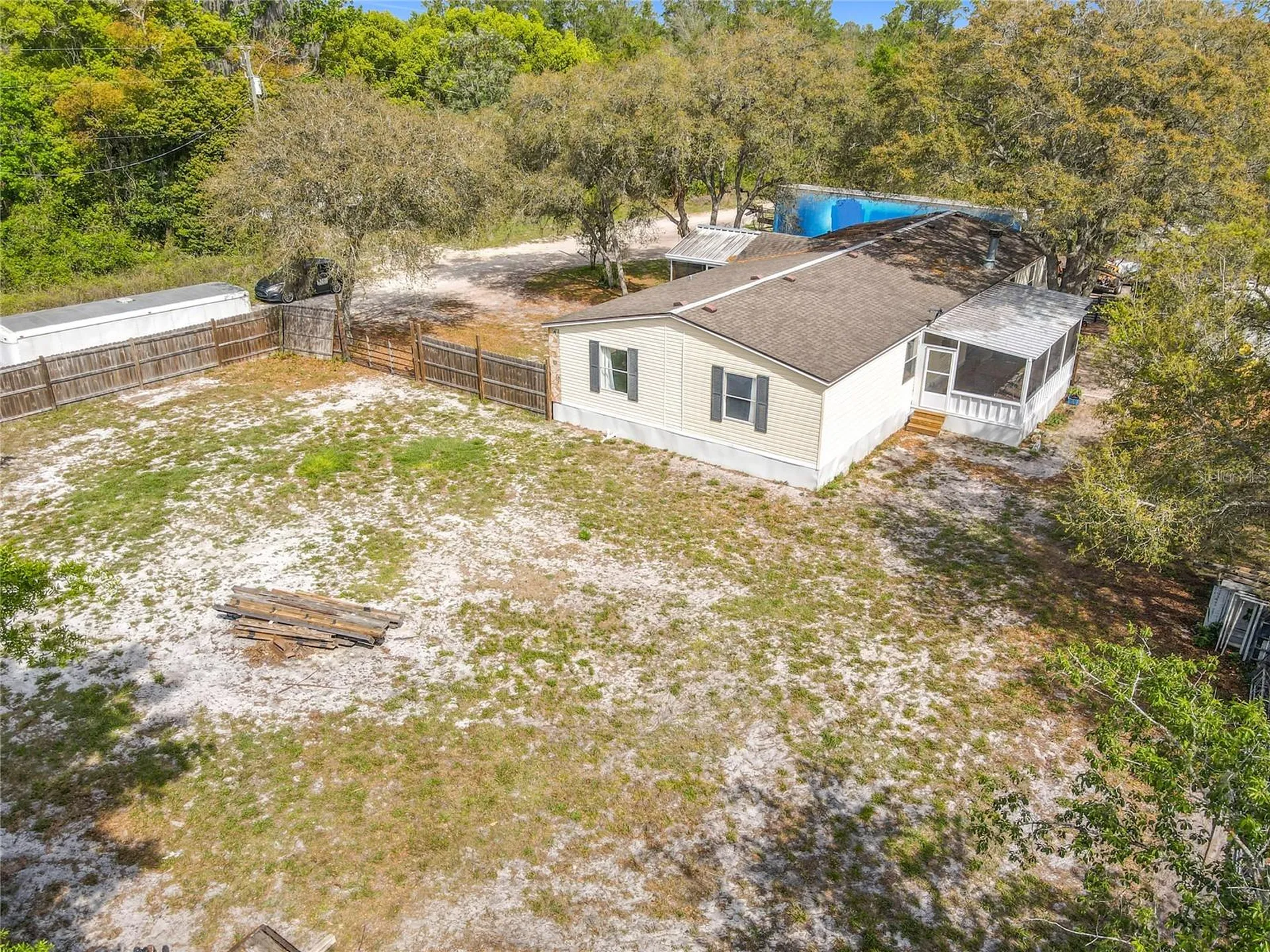 45750 Pine Street Paisley FL 32767