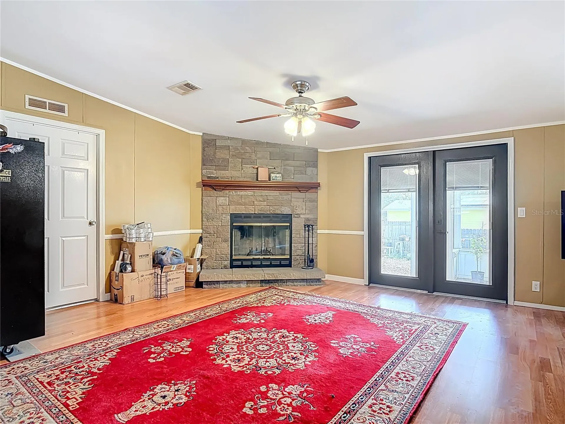 45750 Pine Street Paisley FL 32767