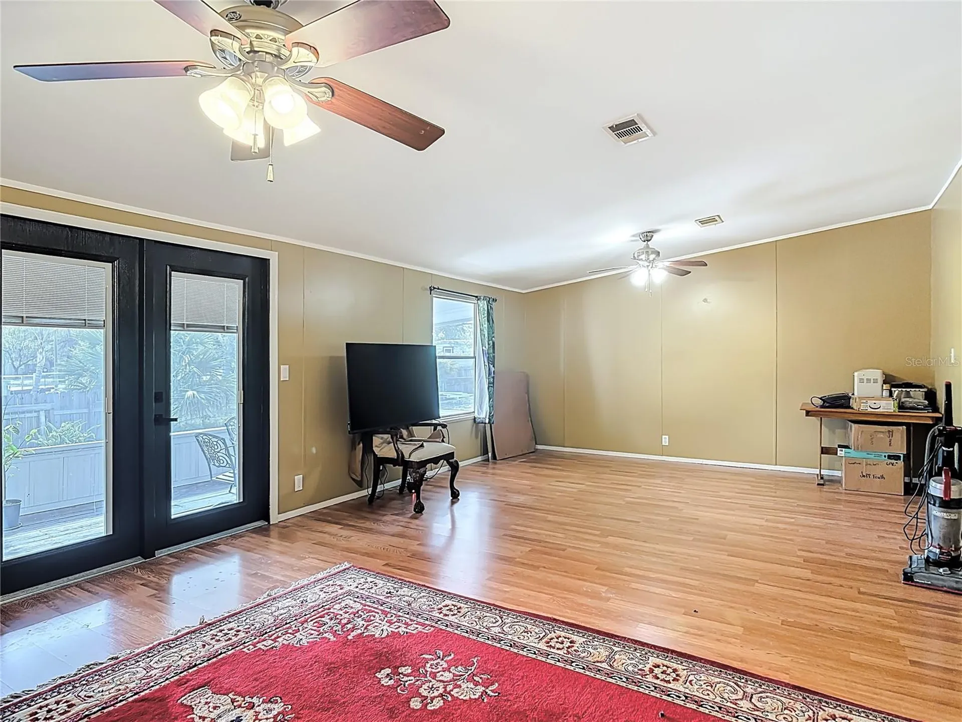45750 Pine Street Paisley FL 32767