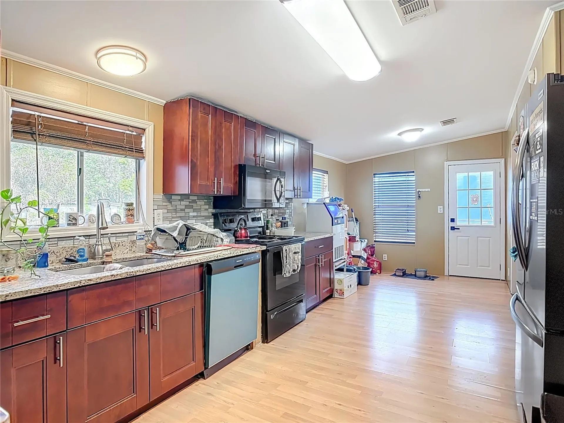 45750 Pine Street Paisley FL 32767
