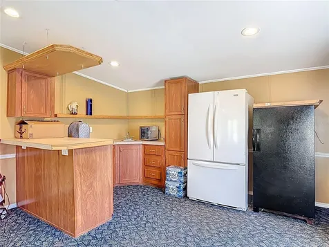 45750 Pine Street Paisley FL 32767