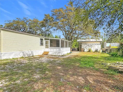 45750 Pine Street Paisley FL 32767