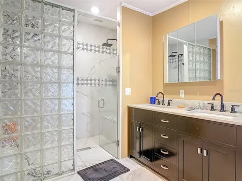 45750 Pine Street Paisley FL 32767