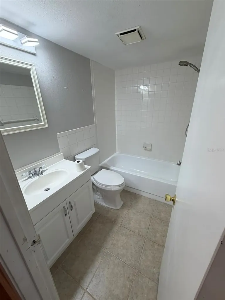 5108 Lesher Court Tampa FL 33624