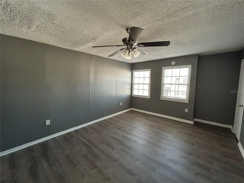 2779 L B Mcleod Road Orlando FL 32805