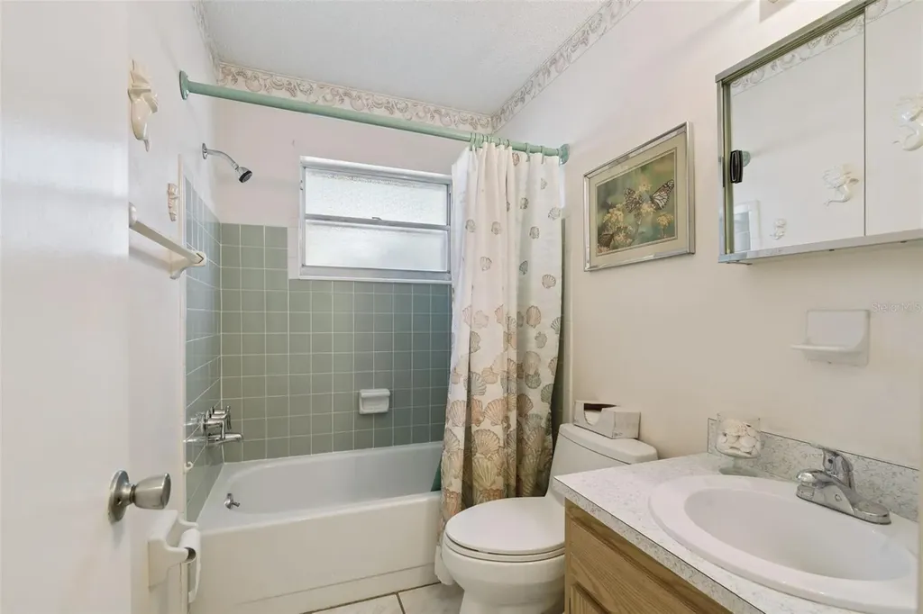 17530 County Road 455 Montverde FL 34756