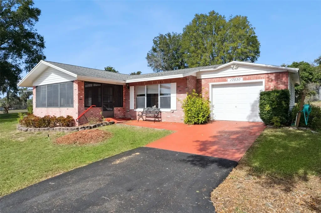 17530 County Road 455 Montverde FL 34756