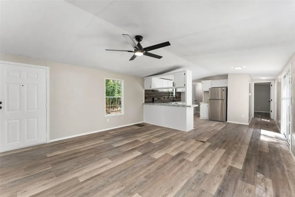 102 Tree Farm Road Hawthorne FL 32640