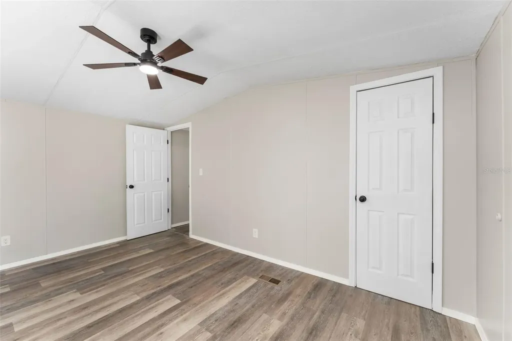 102 Tree Farm Road Hawthorne FL 32640