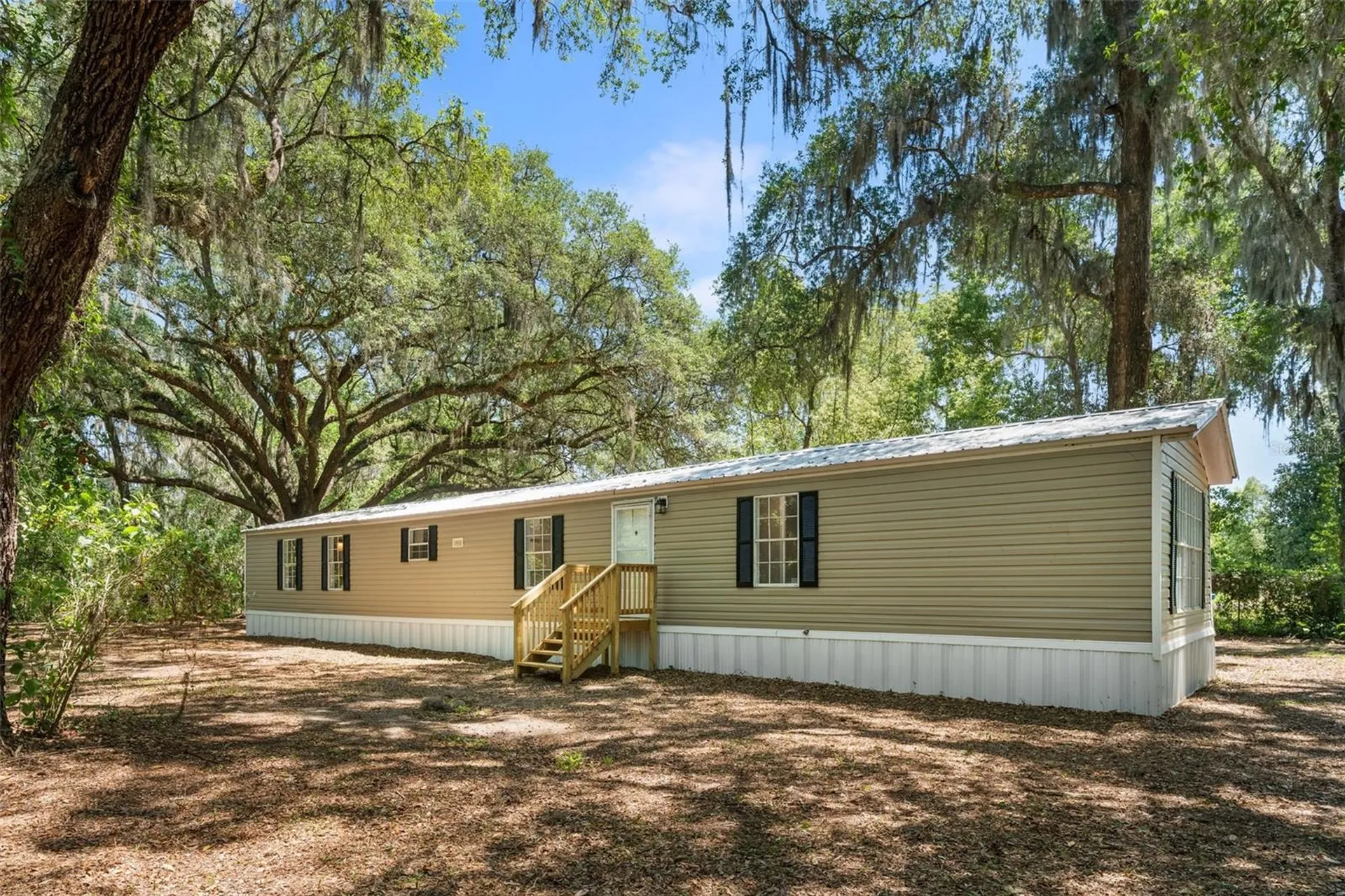 102 Tree Farm Road Hawthorne FL 32640