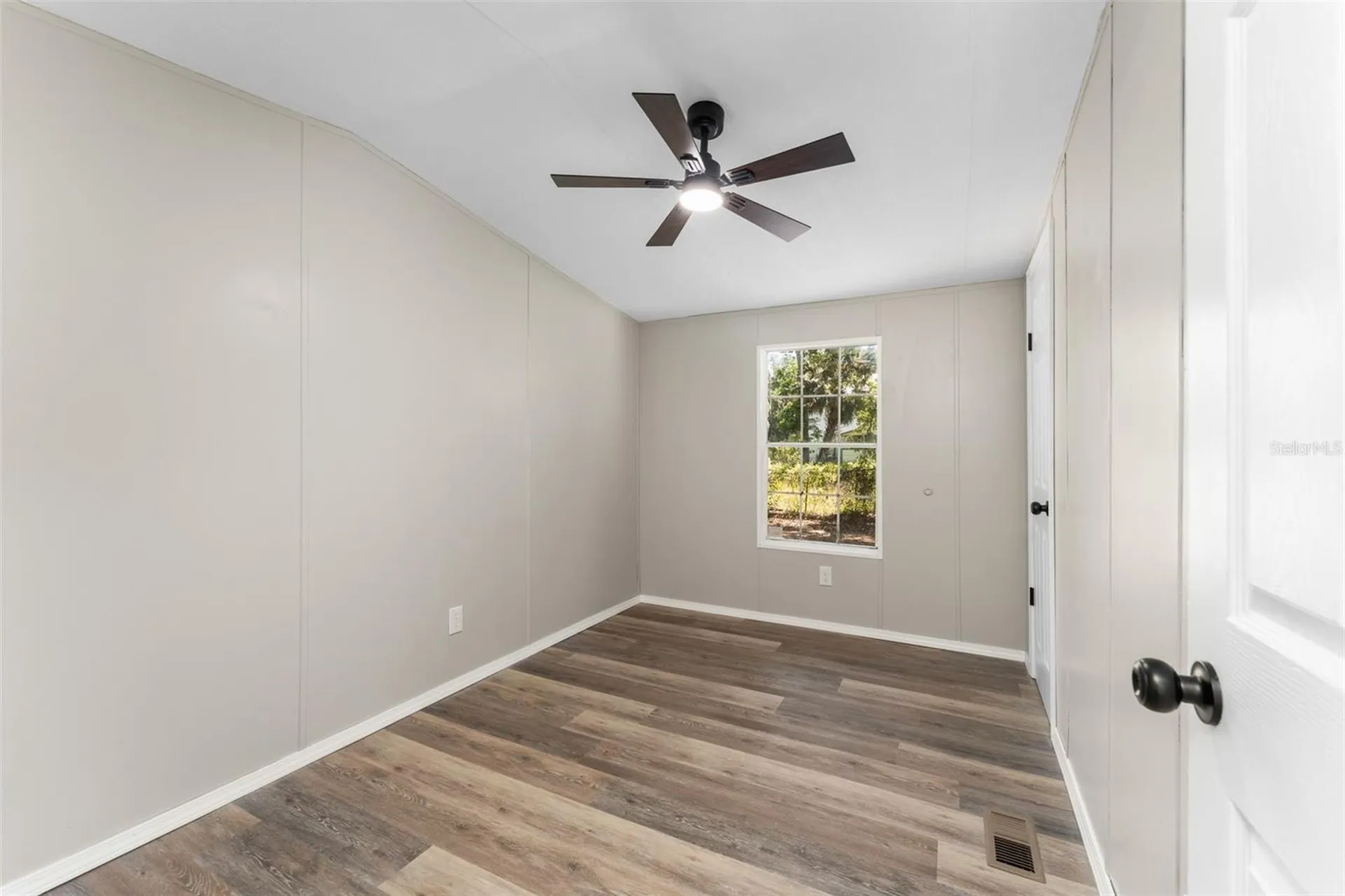 102 Tree Farm Road Hawthorne FL 32640