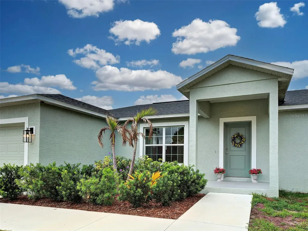 10437 Grail Avenue Englewood FL 34224