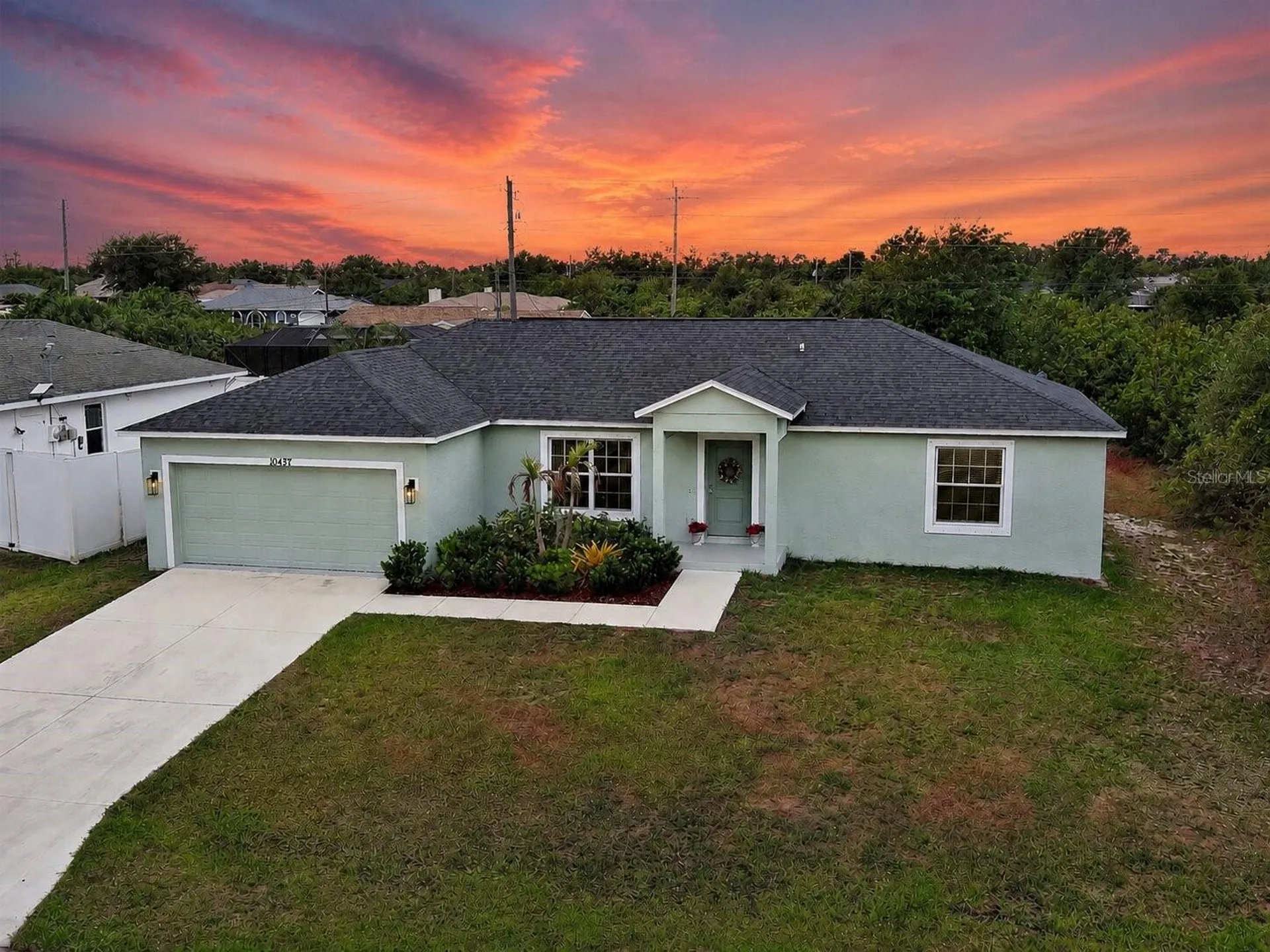 10437 Grail Avenue Englewood FL 34224
