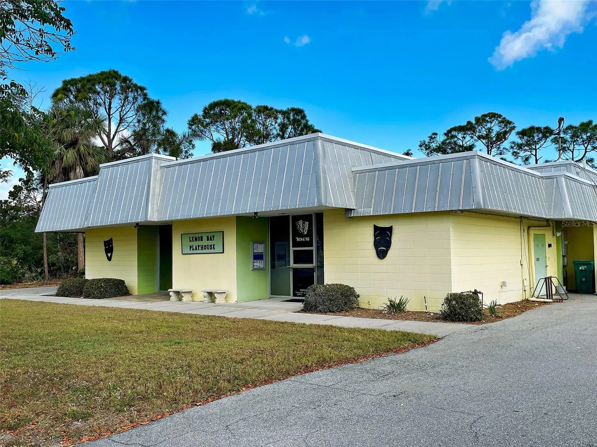 10437 Grail Avenue Englewood FL 34224