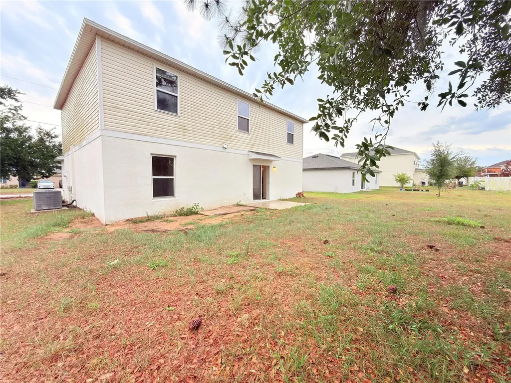 733 James Court Kissimmee FL 34759