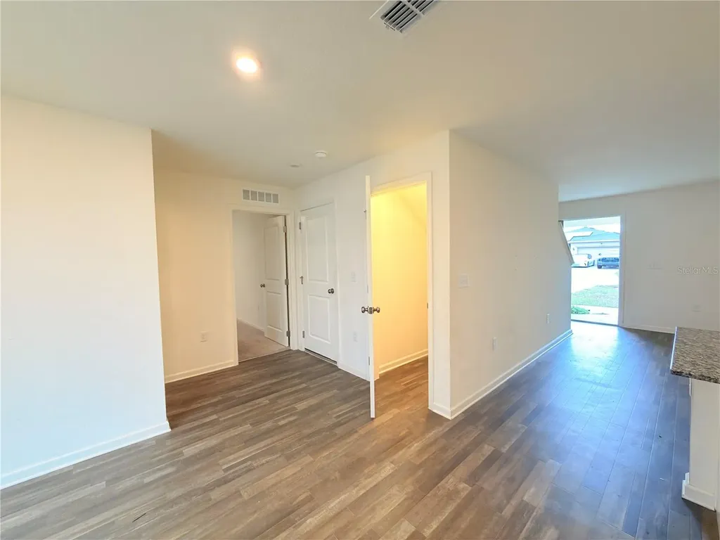 733 James Court Kissimmee FL 34759