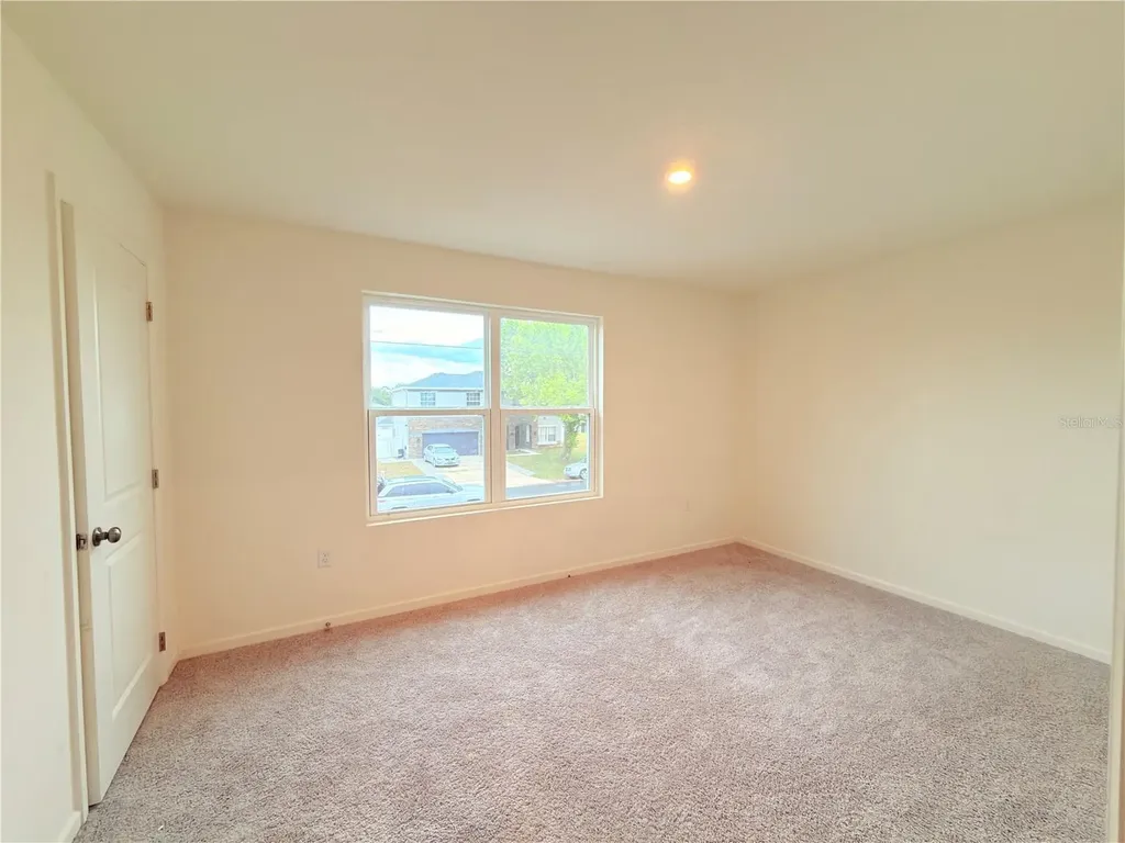 733 James Court Kissimmee FL 34759