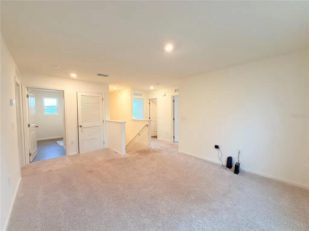 733 James Court Kissimmee FL 34759