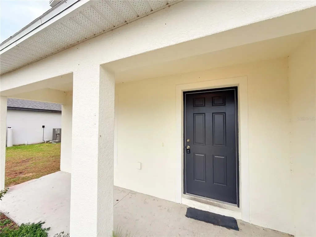 733 James Court Kissimmee FL 34759