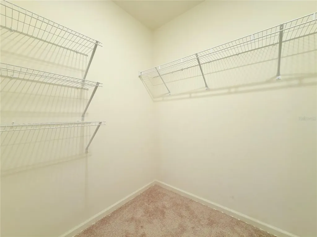 733 James Court Kissimmee FL 34759