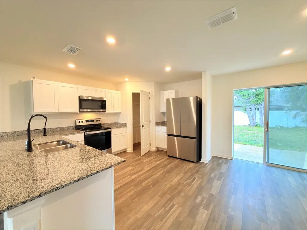 733 James Court Kissimmee FL 34759