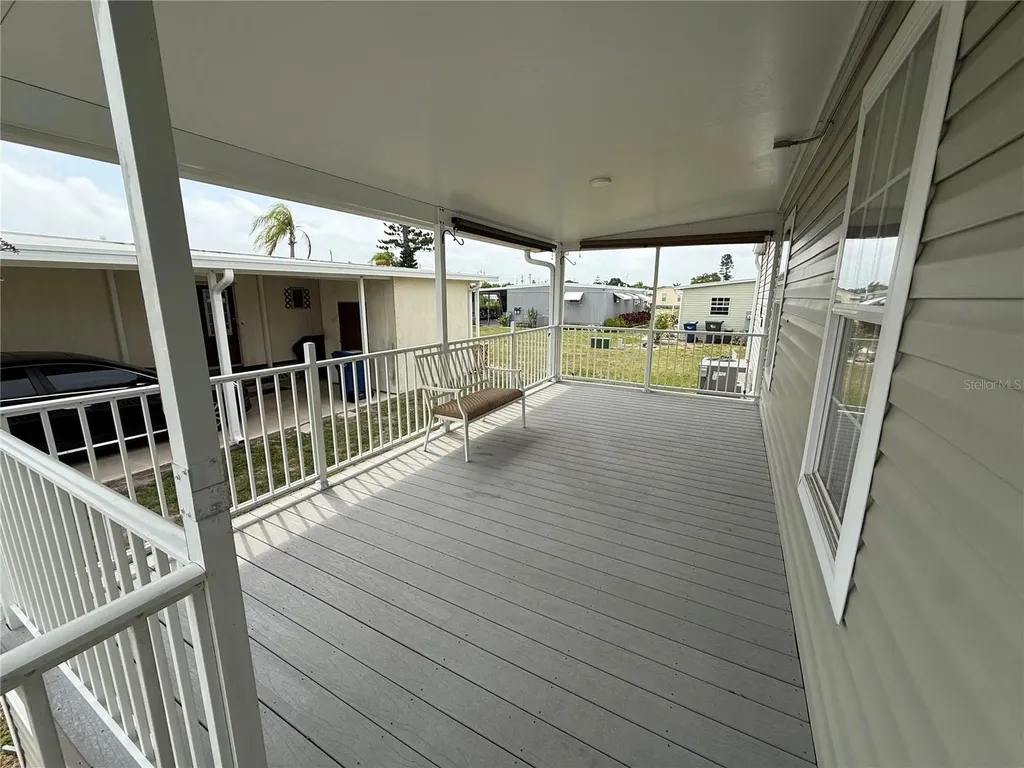 3 Date Avenue Bradenton FL 34207