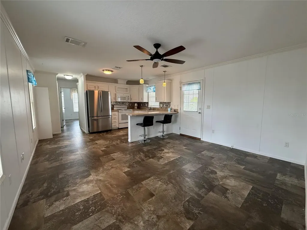 3 Date Avenue Bradenton FL 34207