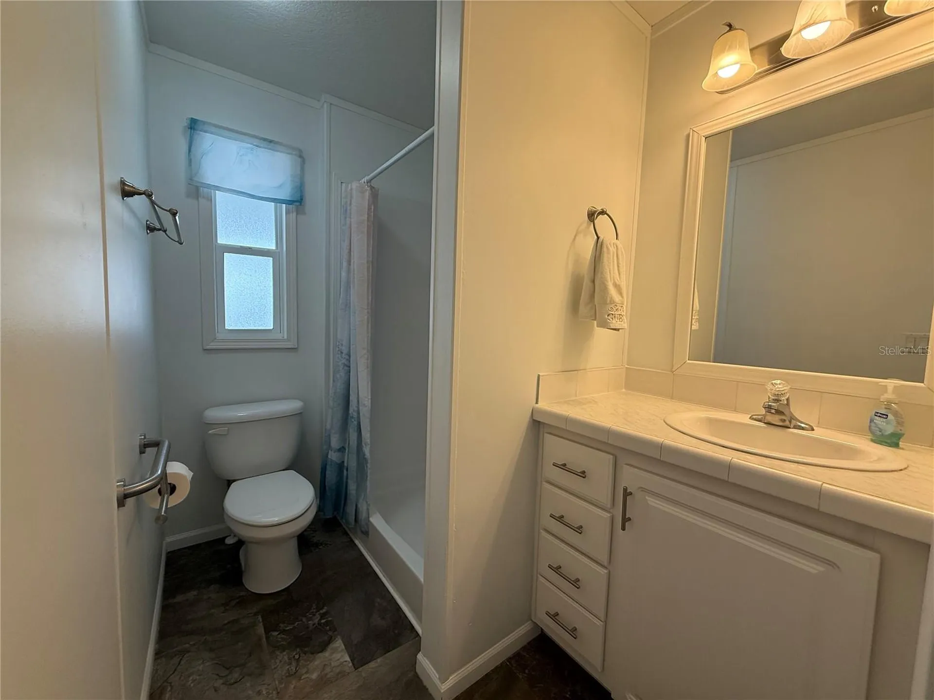 3 Date Avenue Bradenton FL 34207