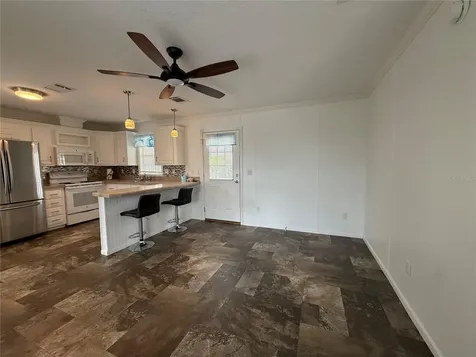 3 Date Avenue Bradenton FL 34207