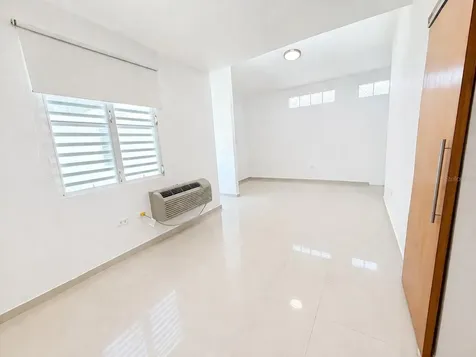 563 Sunlight Summit Hills San Juan PR 00926
