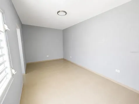 563 Sunlight Summit Hills San Juan PR 00926