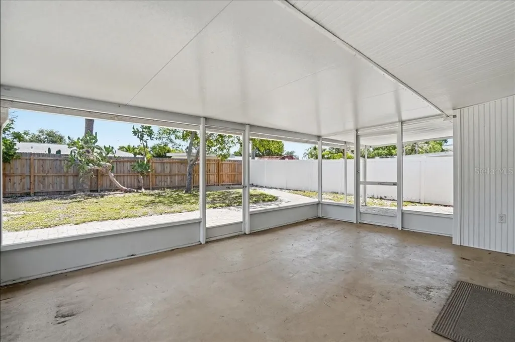 6439 Georgia Avenue Bradenton FL 34207