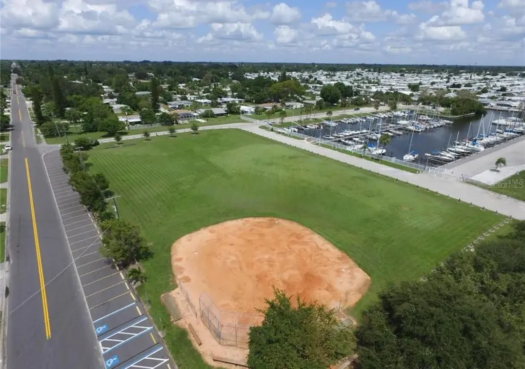 6439 Georgia Avenue Bradenton FL 34207