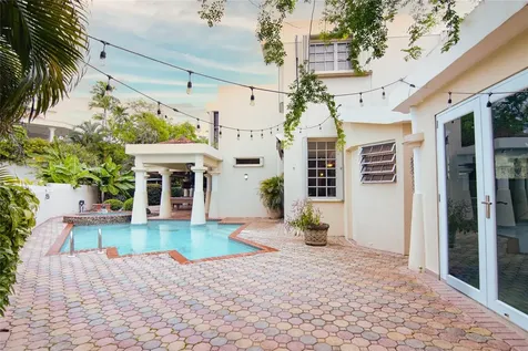 21 Pque. Tivoli | Paseo Del Parque San Juan PR 00926