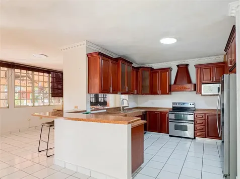 21 Pque. Tivoli | Paseo Del Parque San Juan PR 00926