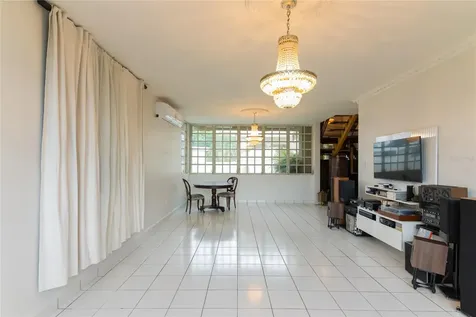 21 Pque. Tivoli | Paseo Del Parque San Juan PR 00926
