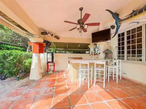 21 Pque. Tivoli | Paseo Del Parque San Juan PR 00926