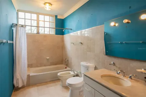 21 Pque. Tivoli | Paseo Del Parque San Juan PR 00926