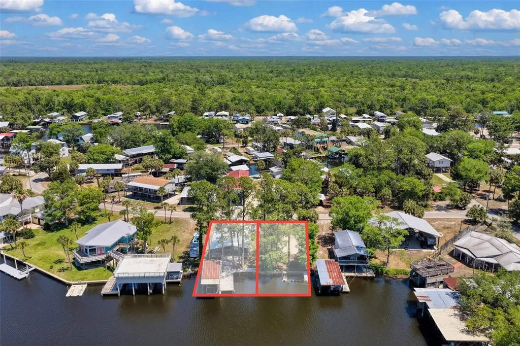 53 SE 241st Street Suwannee FL 32692