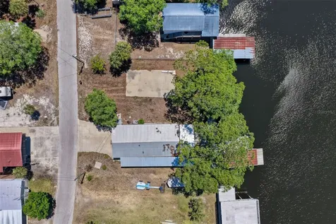 53 SE 241st Street Suwannee FL 32692