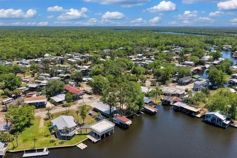 53 SE 241st Street Suwannee FL 32692