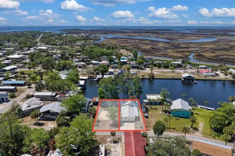 53 SE 241st Street Suwannee FL 32692