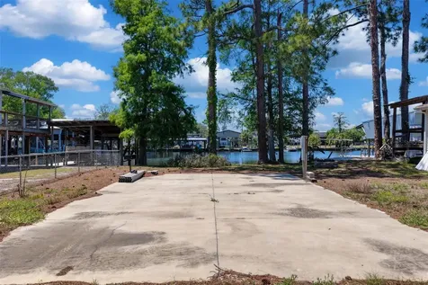 53 SE 241st Street Suwannee FL 32692